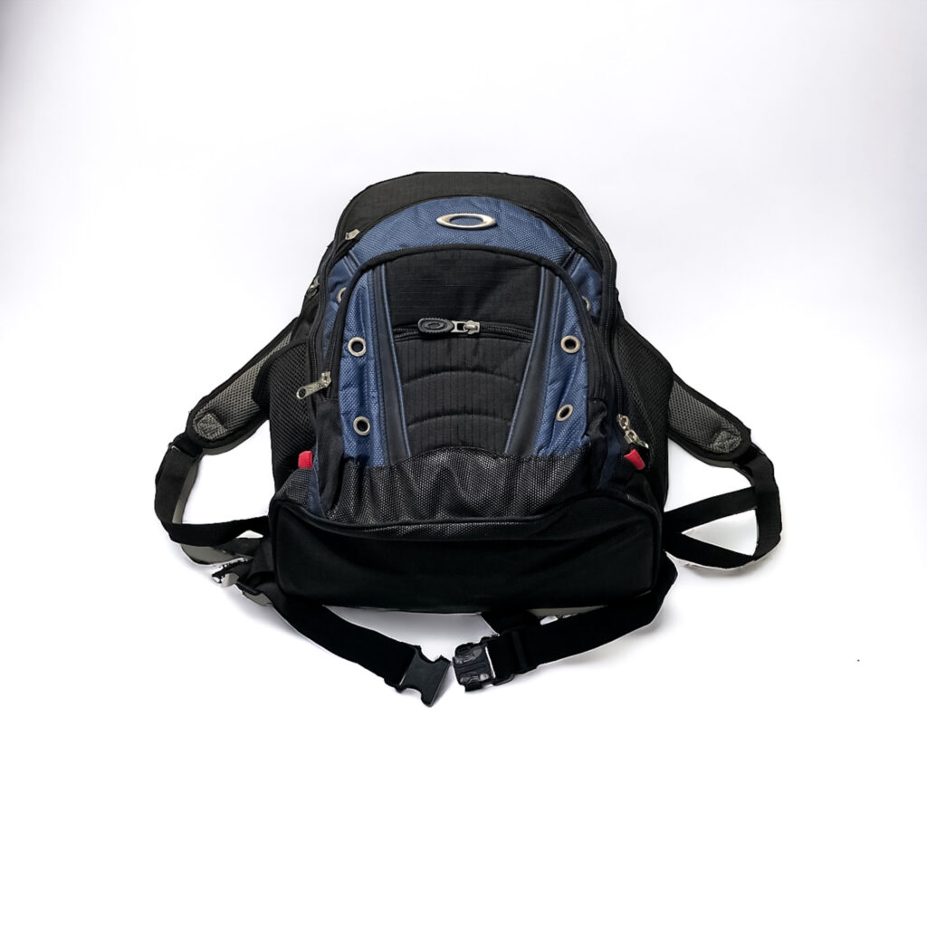 Oakley Vintage Backpack in Navy Color from 2000s